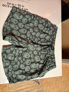 Olive Green Smiley Print Drawstring Shorts